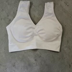 Truekind Everyday Throw-On Wireless Bralette | White | Size S | NWT